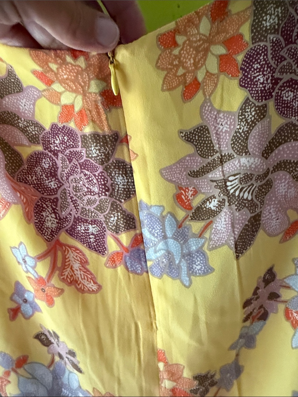 Rose & Olive Yellow Floral Sleeveless Chiffon Layered Blouse - Picture 4 of 4